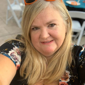 Meet your Posher, Liane